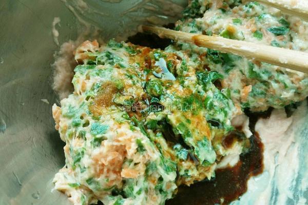 胡萝卜肉馅馄炖的做法图解5