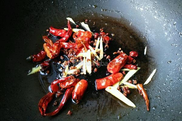 辣椒炝白菜的做法图解6
