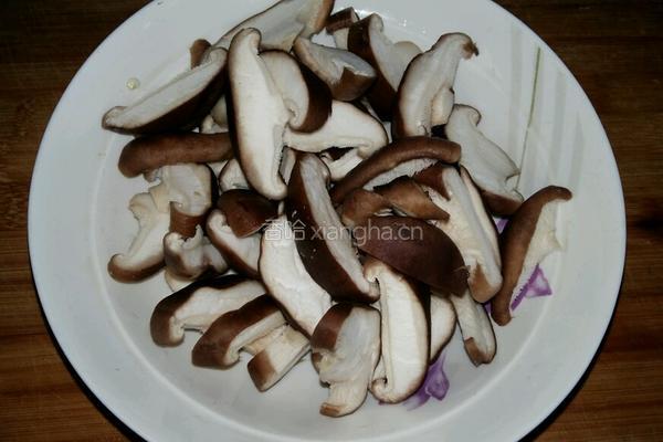 香菇尖椒炒鸡蛋（蚝油口味）的做法图解3