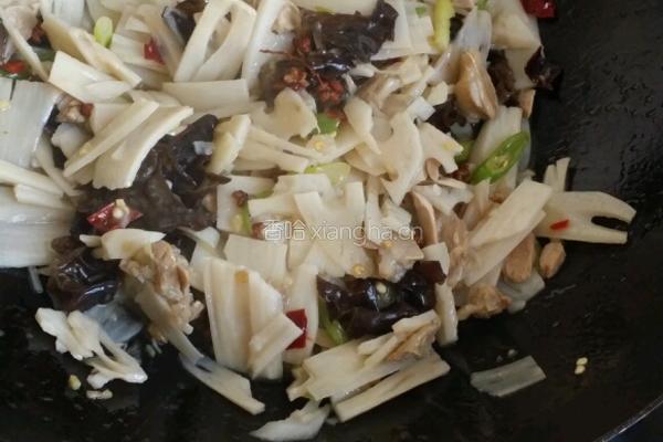 莲菜炒肉的做法图解5