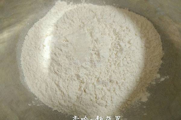 豆沙馅包子的做法图解2