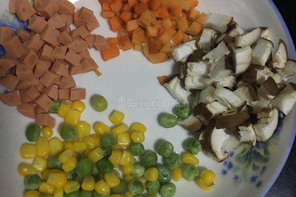 向日葵蛋包饭的做法图解1