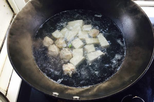 丸子豆腐汤的做法图解4