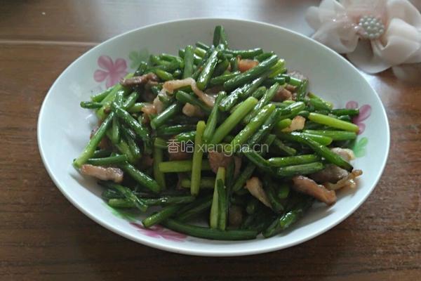 蒜苔炒肉片的做法图解12