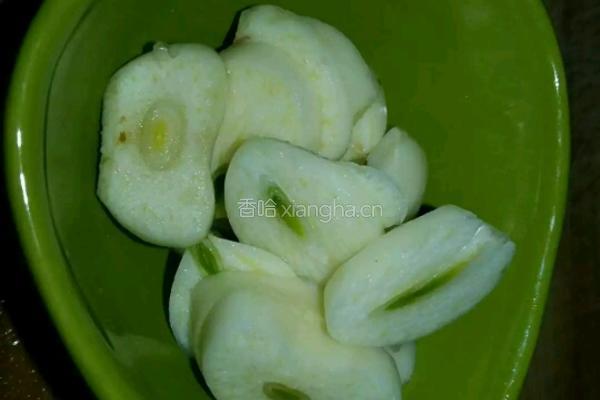 香菇尖椒炒鸡蛋的做法图解3