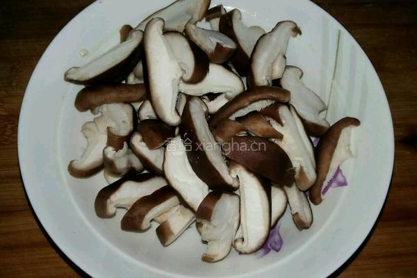 香菇尖椒炒鸡蛋的做法图解4
