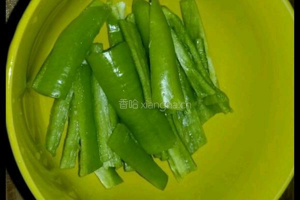 香菇尖椒炒鸡蛋的做法图解5