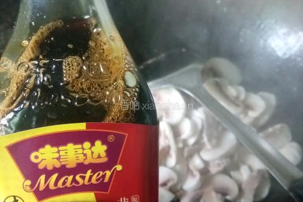 口蘑扒菠菜的做法图解9