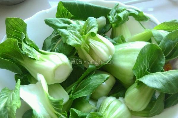 菜汁鸡蛋饼的做法图解1