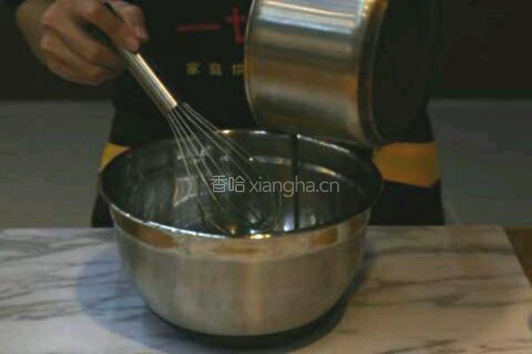 圣诞雪人蛋糕卷的做法图解5