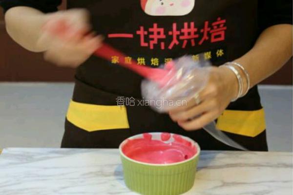 圣诞雪人蛋糕卷的做法图解9