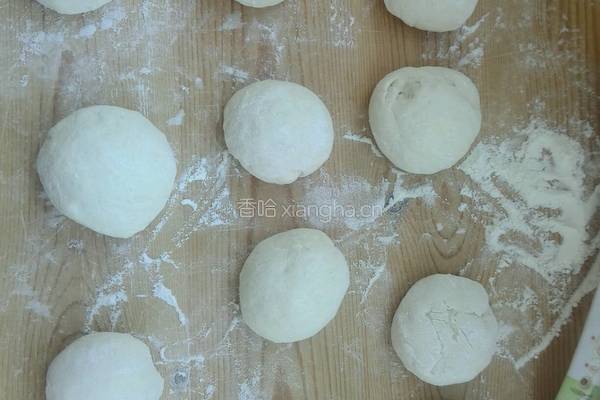 芹菜豆干包子的做法图解6