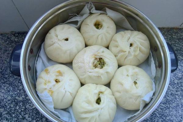 芹菜豆干包子的做法图解16