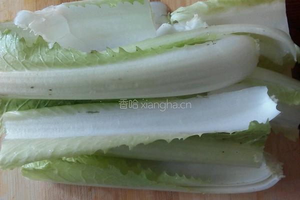 呛炒白菜的做法图解1