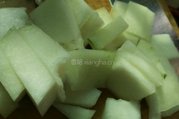 冬瓜甘草骨头汤的做法图解3