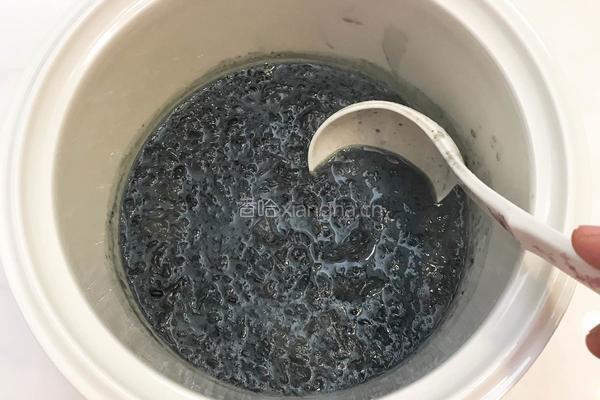 黑米椰汁炖燕窝的做法图解6