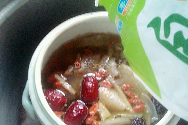 补品鸡汤的做法图解6