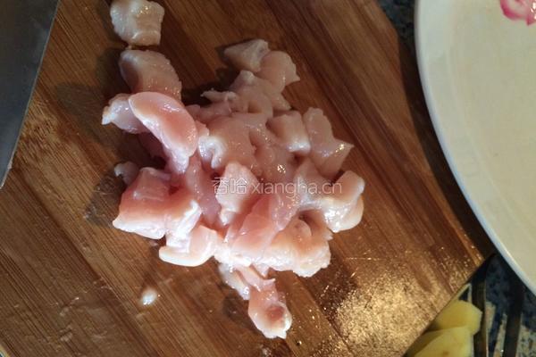 咖喱土豆鸡肉盖饭的做法图解2