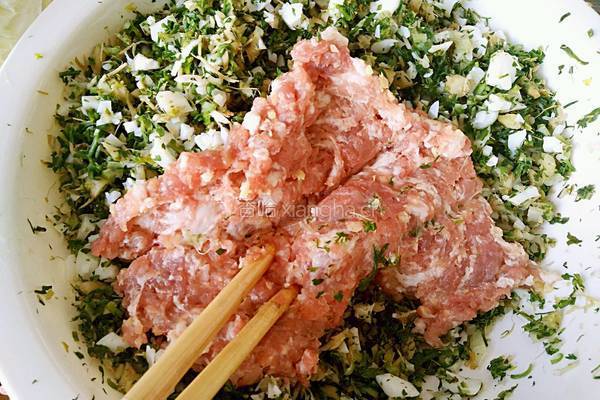 荠菜肉蒸包的做法图解6