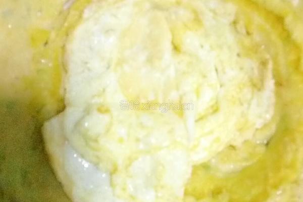 鸡蛋肉饼的做法图解1
