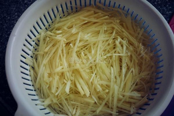 干椒土豆丝的做法图解3