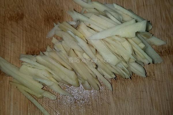 姜丝炒鸭肉的做法图解2