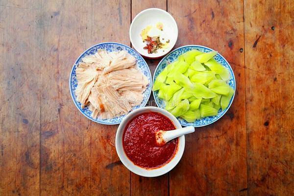 腐竹烧莴笋的做法图解1