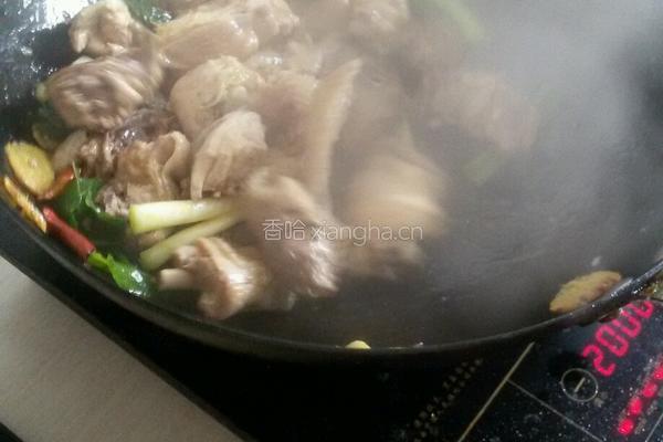 地锅鸡的做法图解4