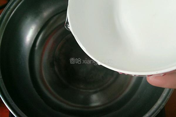 猪脚薏米汤的做法图解2