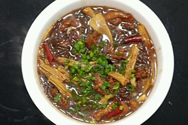 鸡肉炖粉条的做法图解11