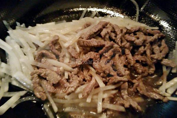 萝卜丝炒牛肉丝的做法图解4