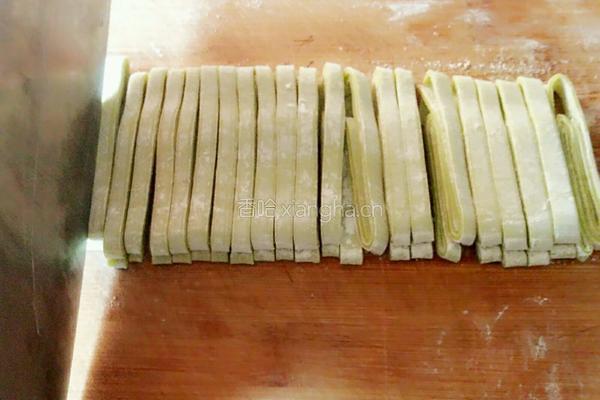 芹菜鸡蛋面条的做法图解9