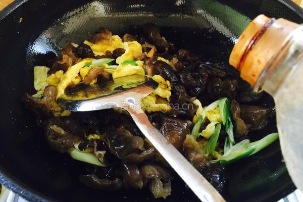 木耳大葱炒蛋的做法图解8