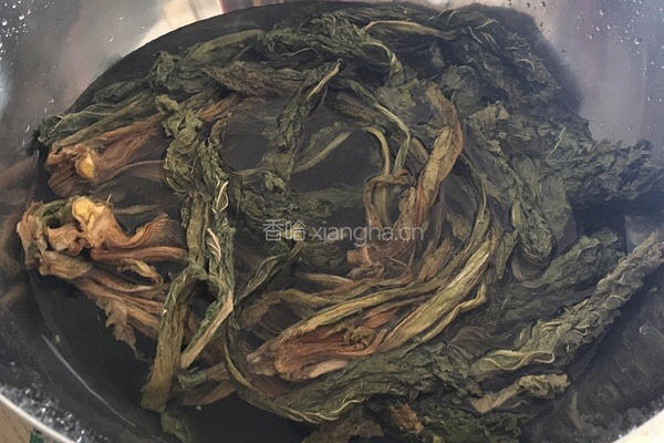 酸辣牛骨汤的做法图解2