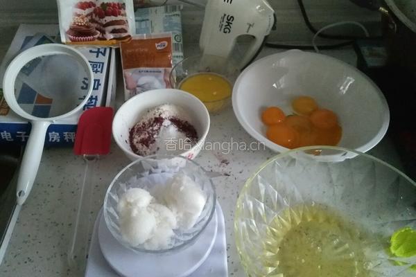 自制简单版红丝绒生日裸蛋糕的做法图解1