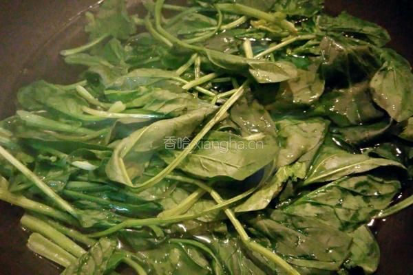菠菜炒鸡蛋的做法图解2