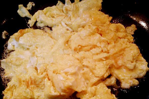 菠菜炒鸡蛋的做法图解5