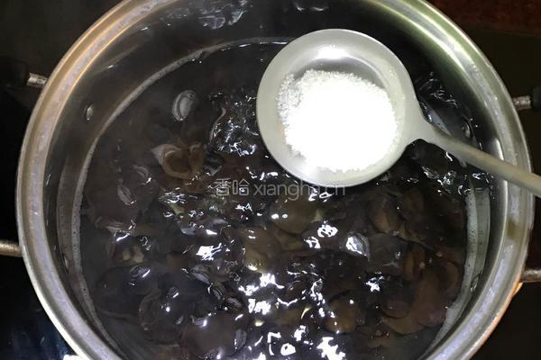 黑木耳糖水的做法图解4