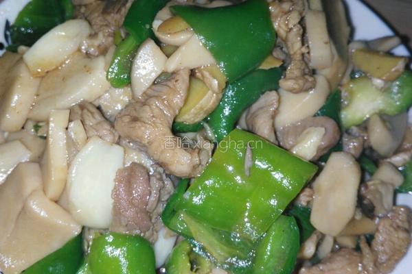杏鲍菇青椒肉片的做法图解8