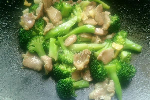 西兰花炒肉片的做法图解8