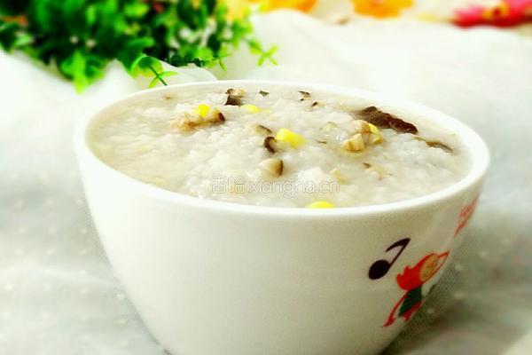 香菇玉米瘦肉粥的做法图解7