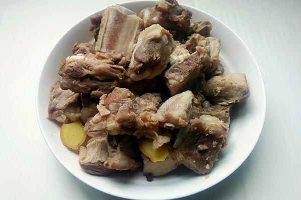 莲藕排骨汤的做法图解4