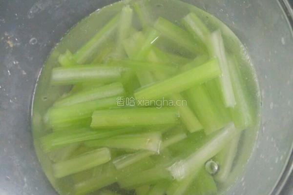 炝芹菜土豆丝的做法图解6