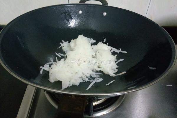 香菜炒白萝卜丝的做法图解10