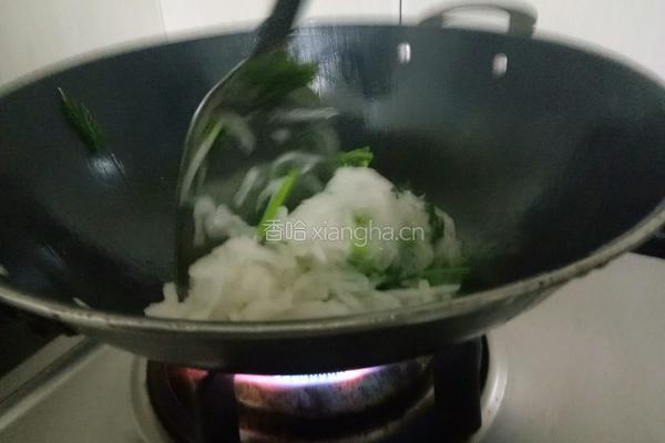 香菜炒白萝卜丝的做法图解13