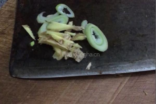 辣炒花蛤的做法图解1
