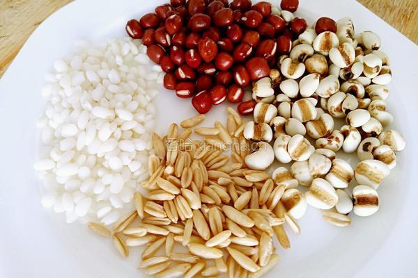薏米红豆汤（瘦身）的做法图解1