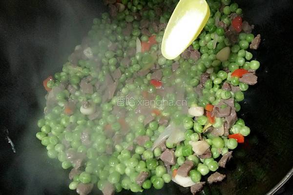 鲜豌豆牛肉粒的做法图解10