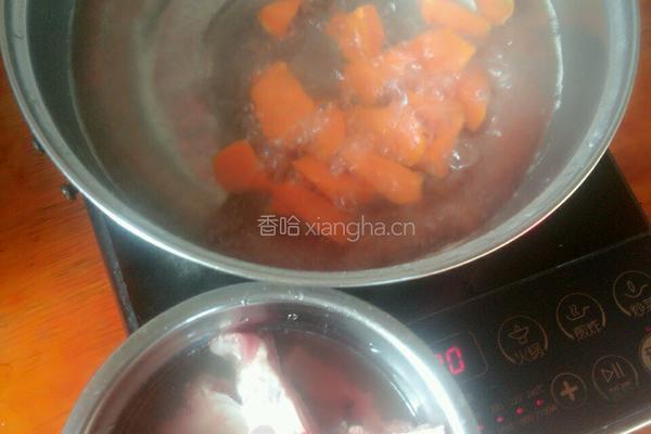 排骨玉米萝卜汤的做法图解3