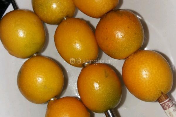 冰糖金桔的做法图解2